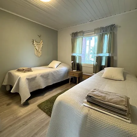 Riihen Pirtti 펜션 *