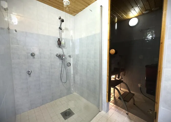 Riihen Pirtti Feriehus *